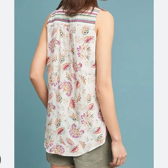 Anthropologie Akemi + Kin Ira Sleeveless Contrast Print Button Up Blouse - Picture 2 of 15